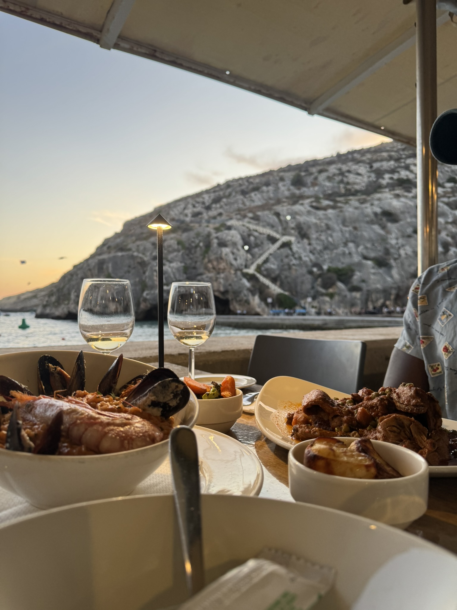 Eric and Sade having their favorite seafood together